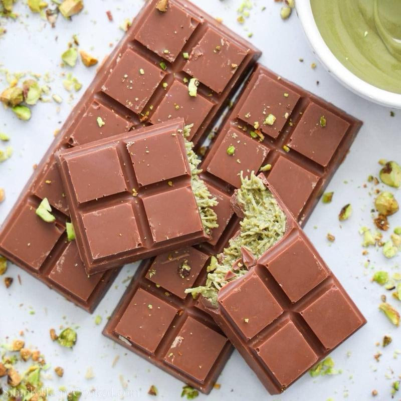 AG Chocolates - Make It Yourself Kit for Dubai Pistachio Knafeh Chocolate Bar - No Specific Temperature Required, Perfect for Snacking - Dessert